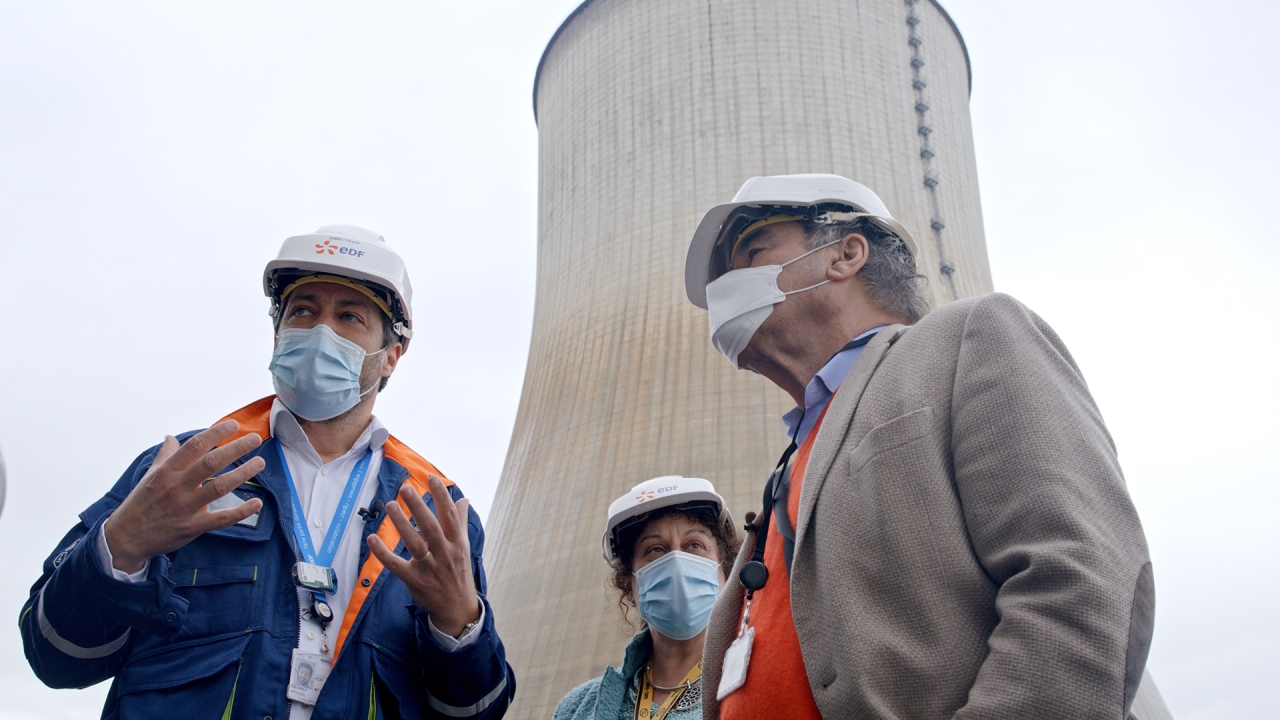 Рецензия на «Ядерное сейчас»: Оливер Стоун призывает к ядерной энергии в однобоком, визуально плохом документальном фильме