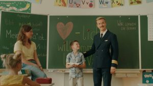 Просмотрите «павлин»: сильная концепция недостаточно абсурдно