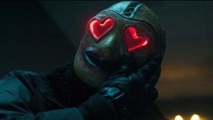 Рецензия «Глаза-сердечки»: одним подмигиванием торт из какашки не сделать