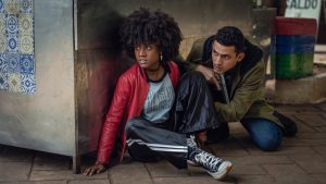 Рецензия «Salve Geral: Irmandade»: великолепно поставленные однокадровые боевые сцены в городе, погруженном в хаос